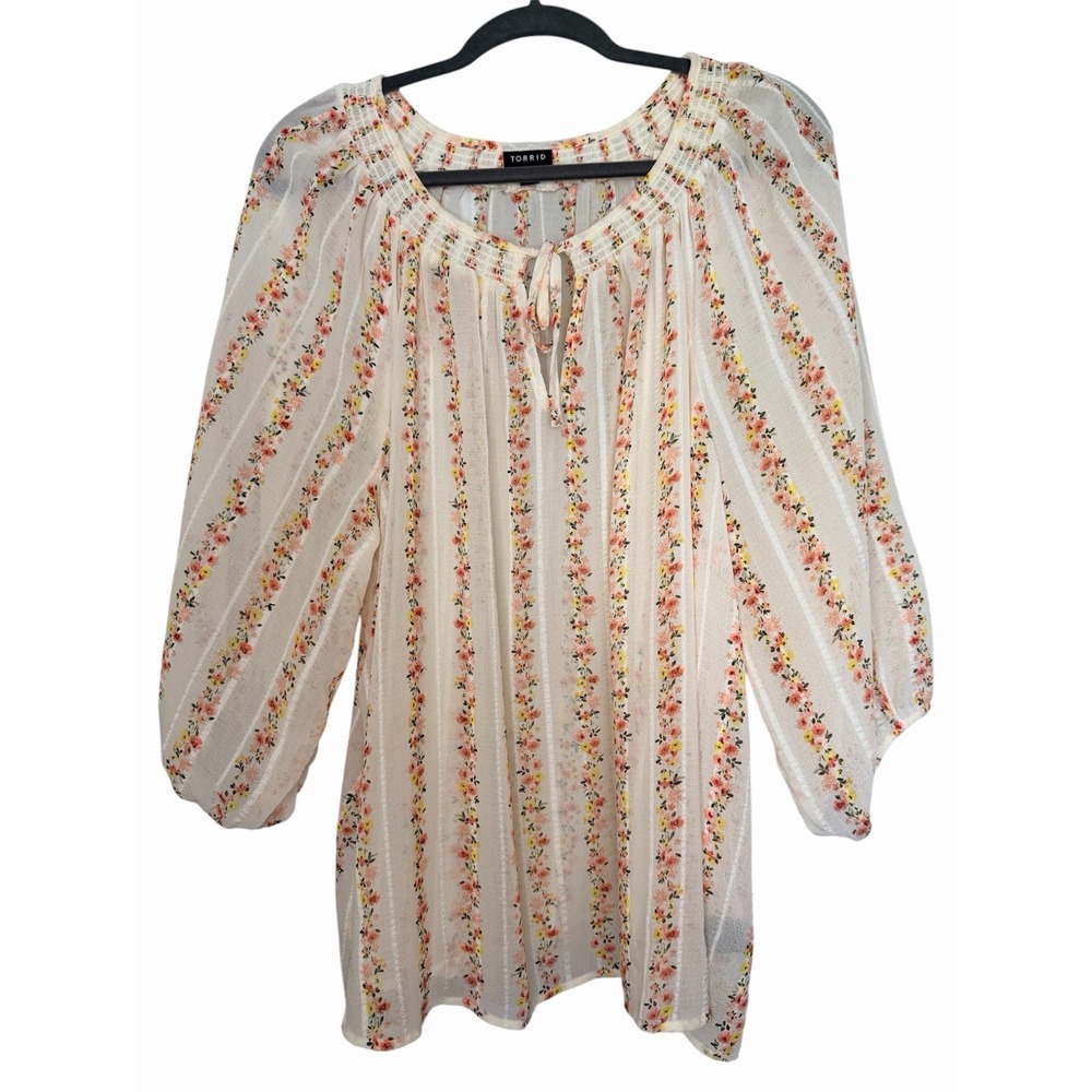 Torrid Women's Plus Size 2 Cream Floral Peasant Top Chiffon 3/4 Sleeve